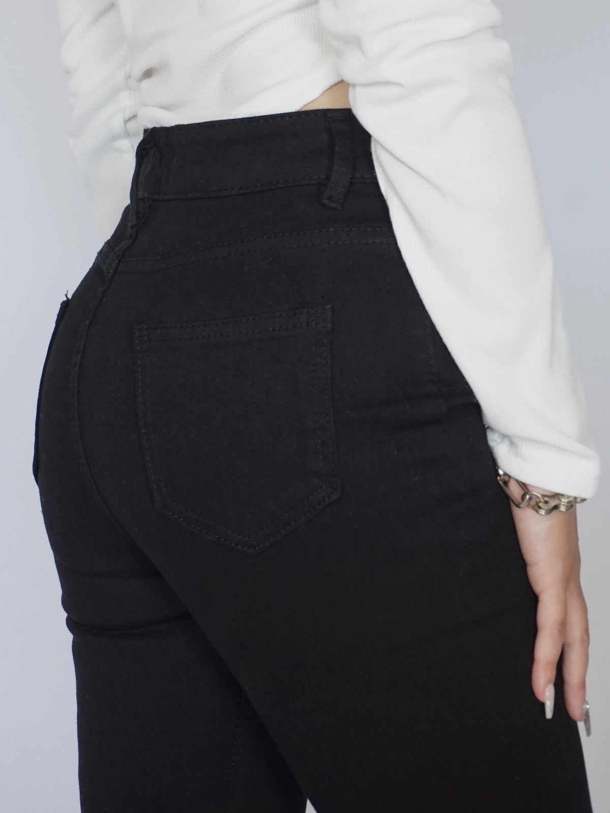 Damaged denim skinny