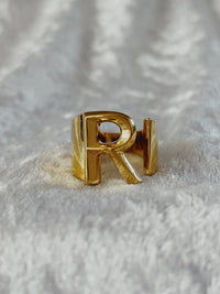 【1万円以上のお買い物でプレゼント】Initial ring
