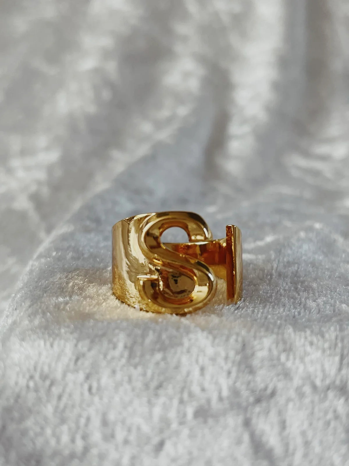 【1万円以上のお買い物でプレゼント】Initial ring