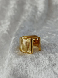 【1万円以上のお買い物でプレゼント】Initial ring