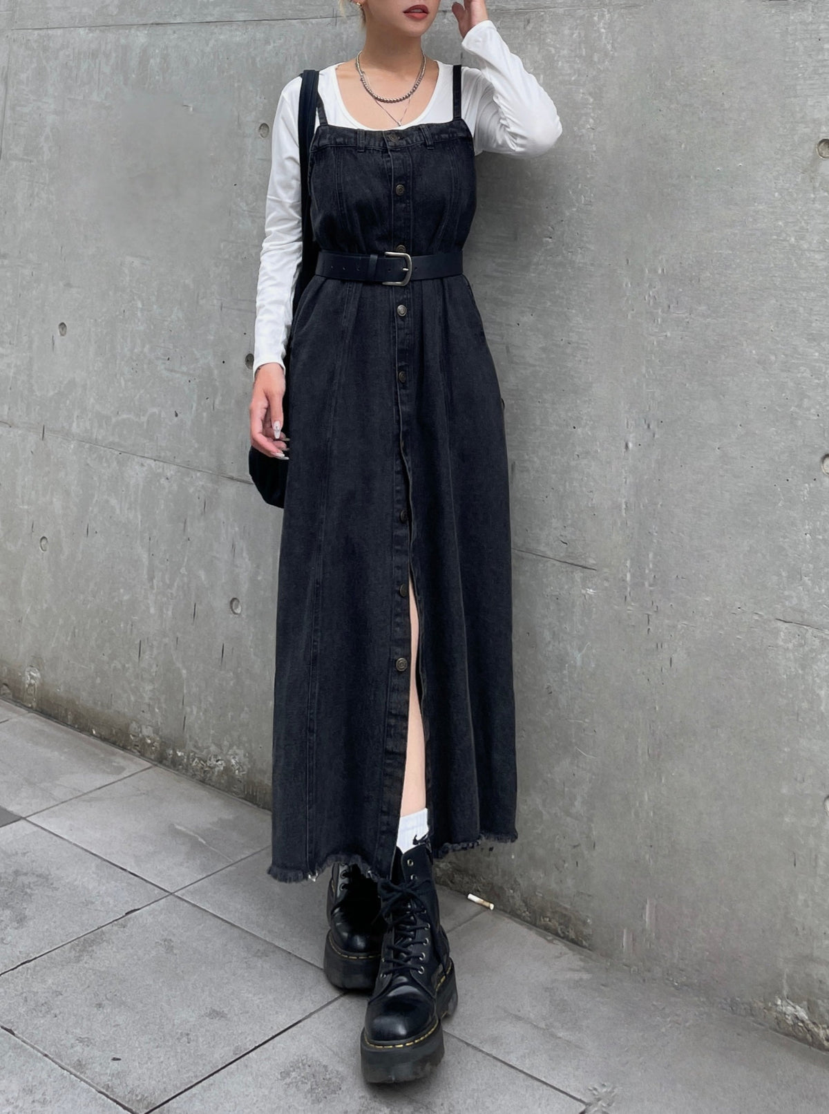 Button slit denim one piece(BLACK)