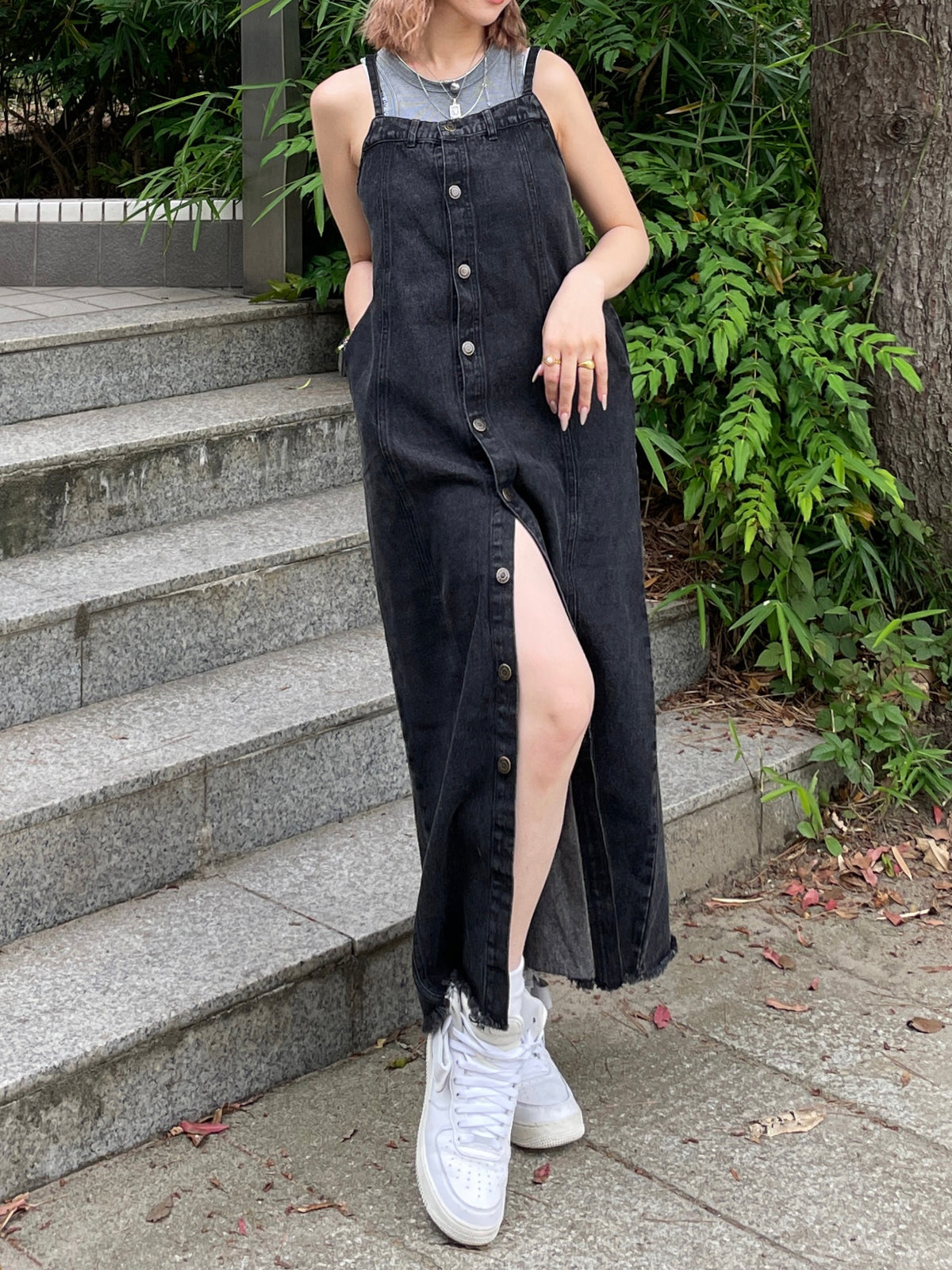 Button slit denim one piece(BLACK)