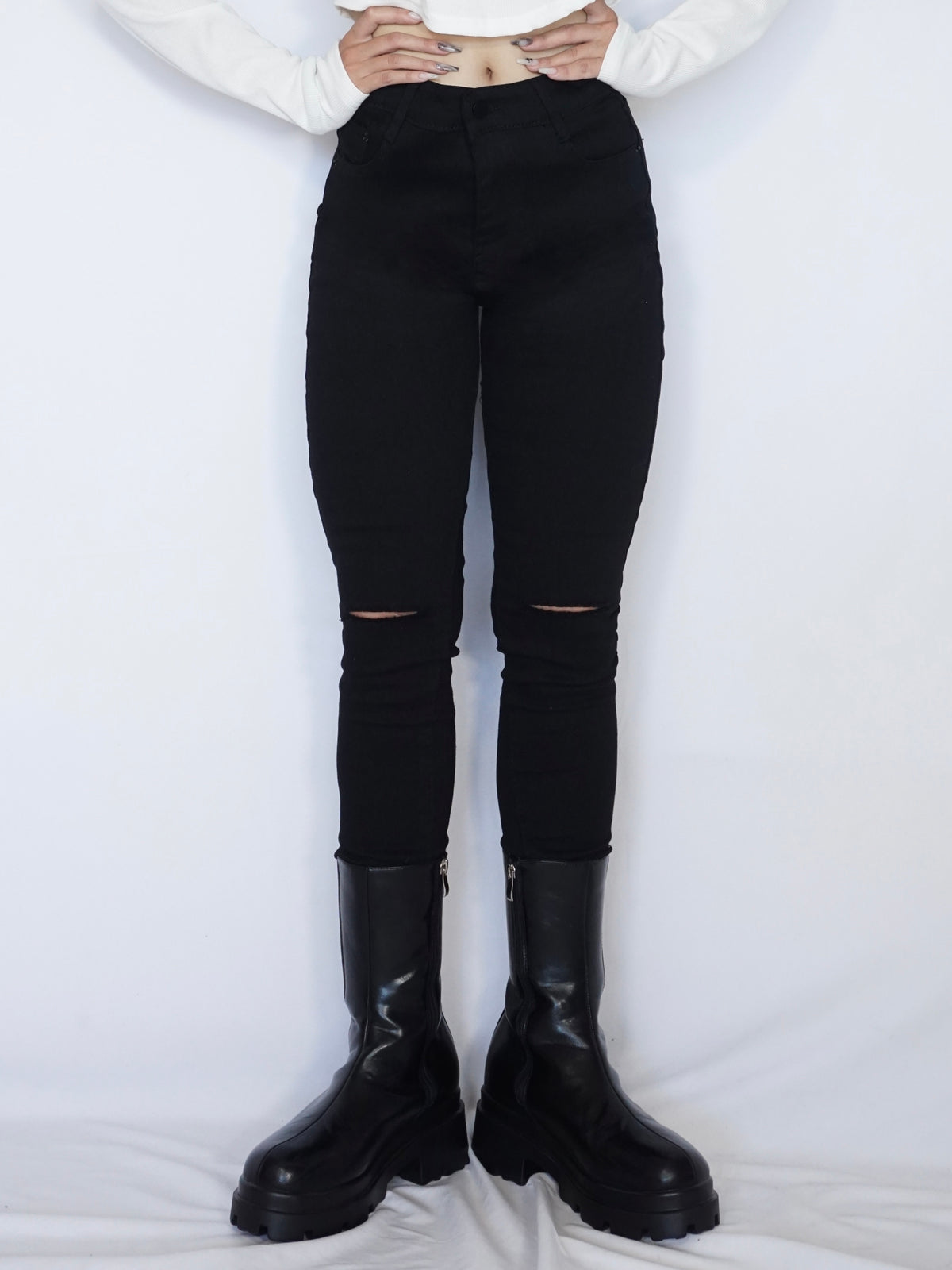Damaged denim skinny
