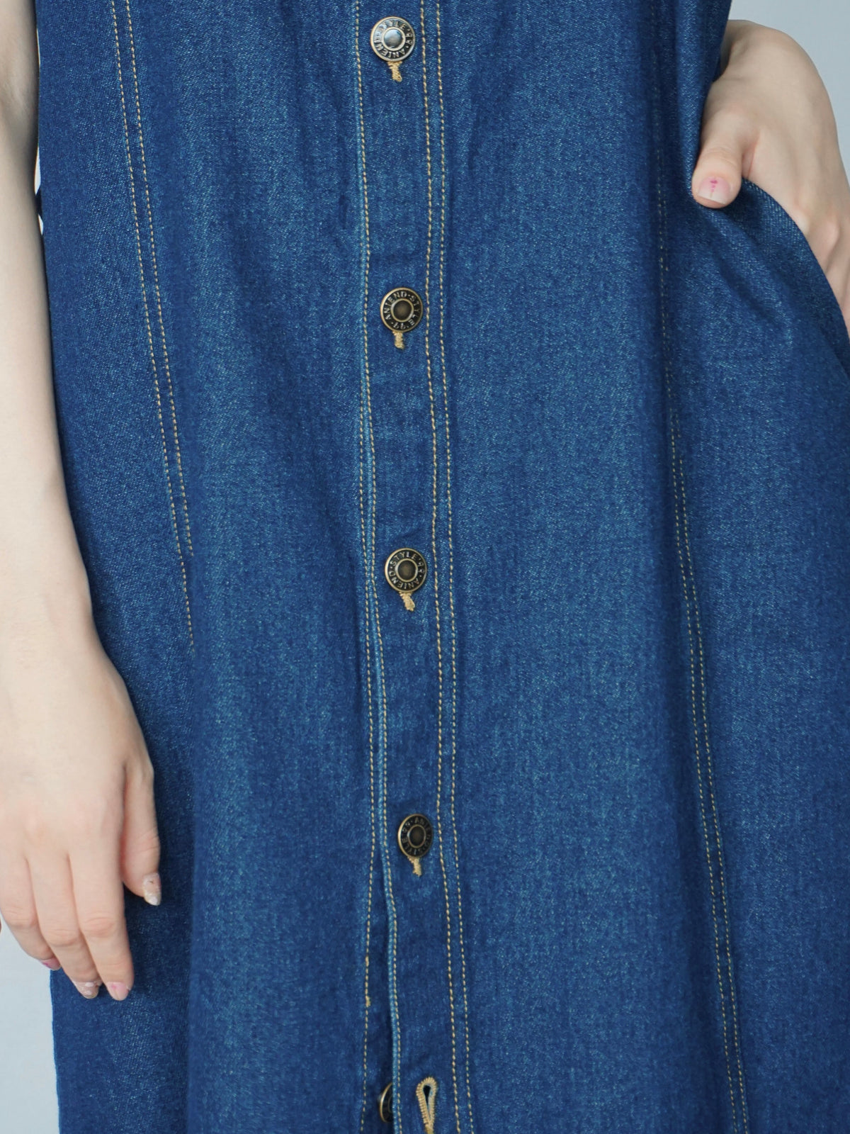 Button slit denim one piece(INDIGO)