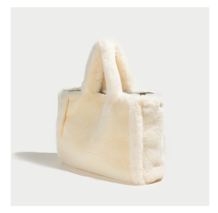 Fluffy tote bag