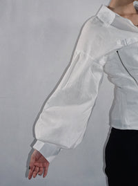 Puff sleeve shirt