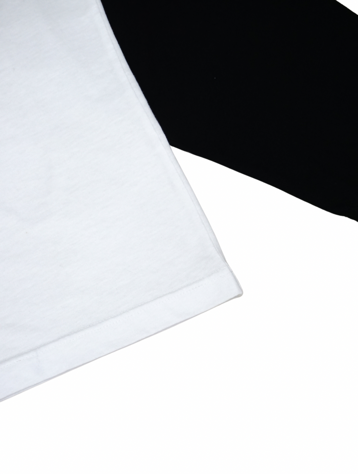 Raglan sleeve logo tee