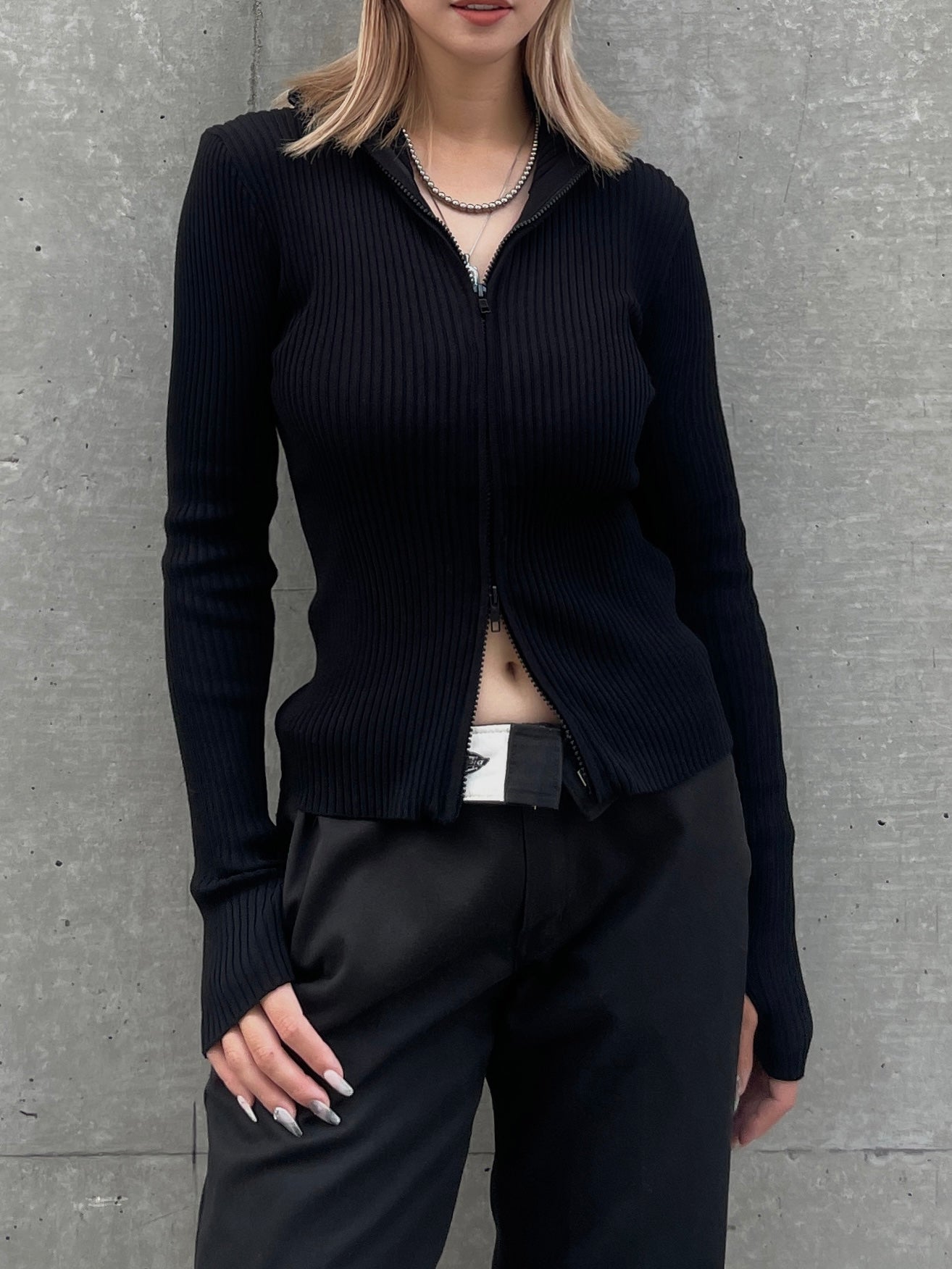 Thumbhole zip tops – ANIEND