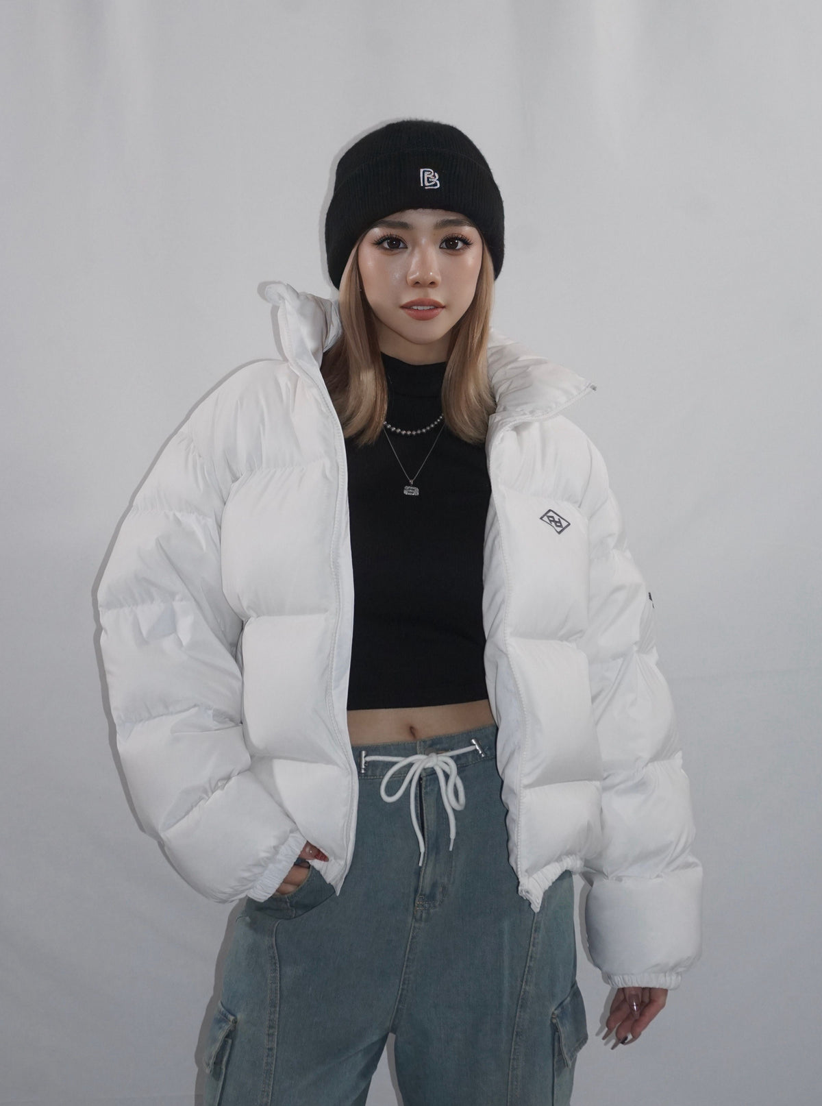 White light down blouson