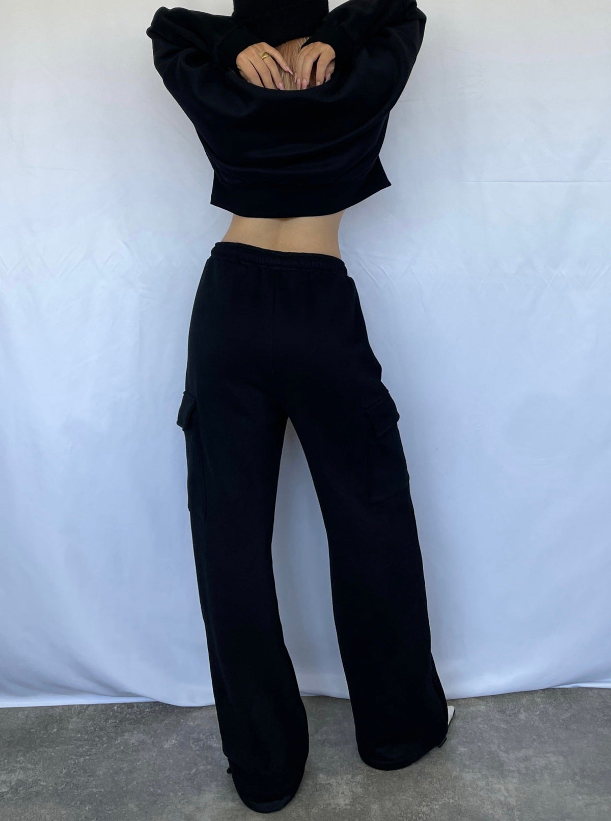 Cropped sweat trainer（BLACK）