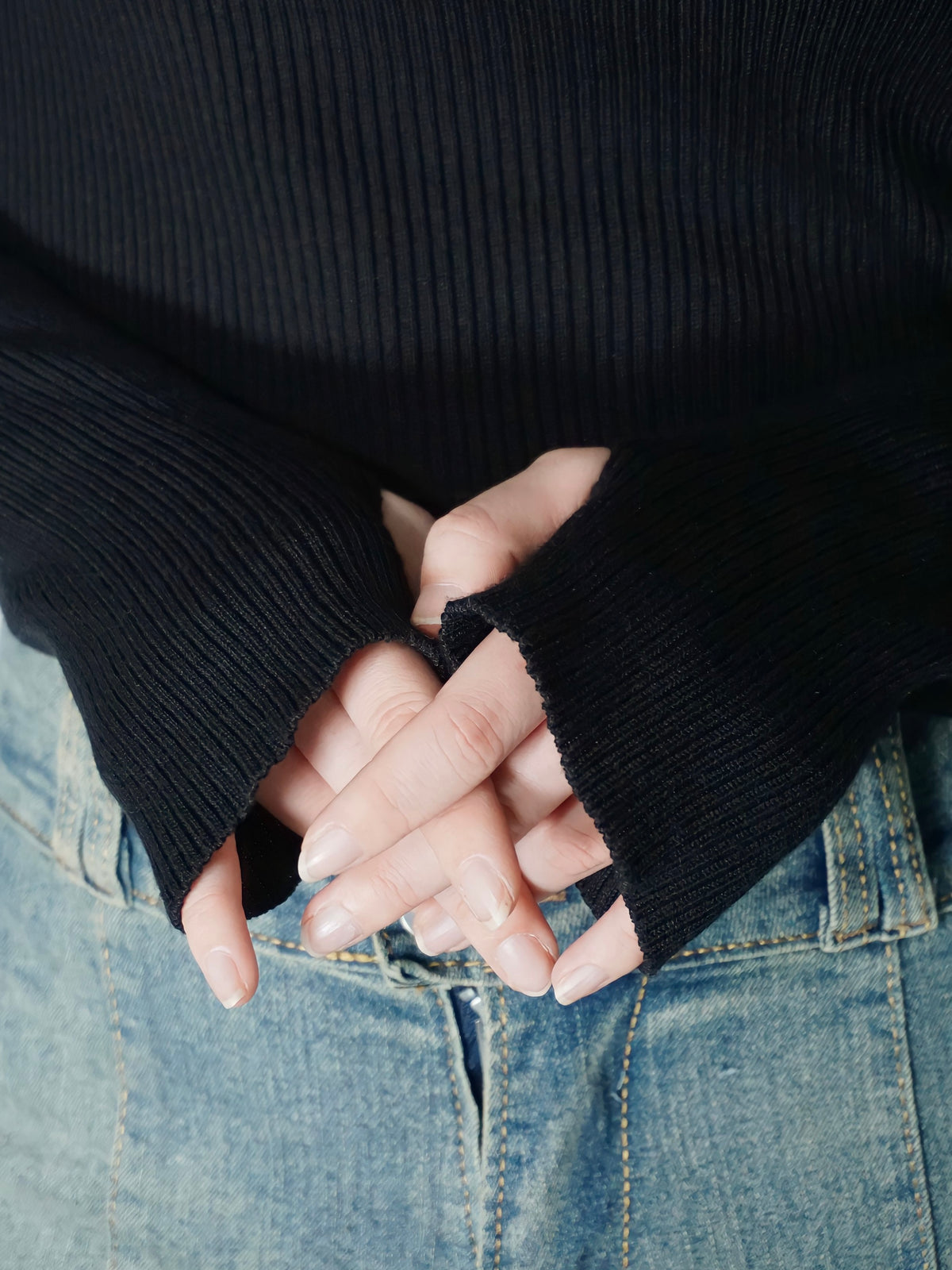 Design square neck knit（BLACK）