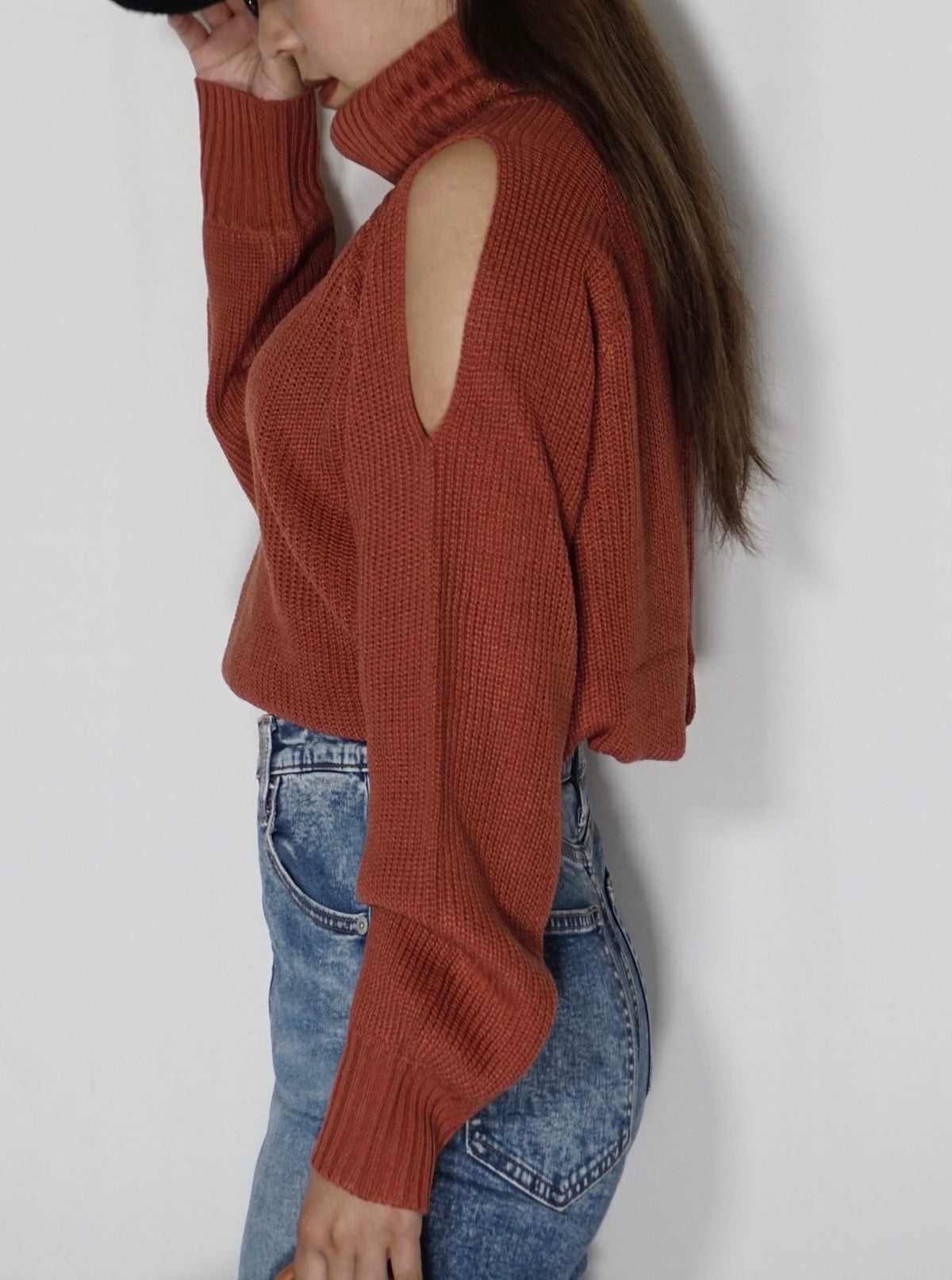 Turtle cut out knit