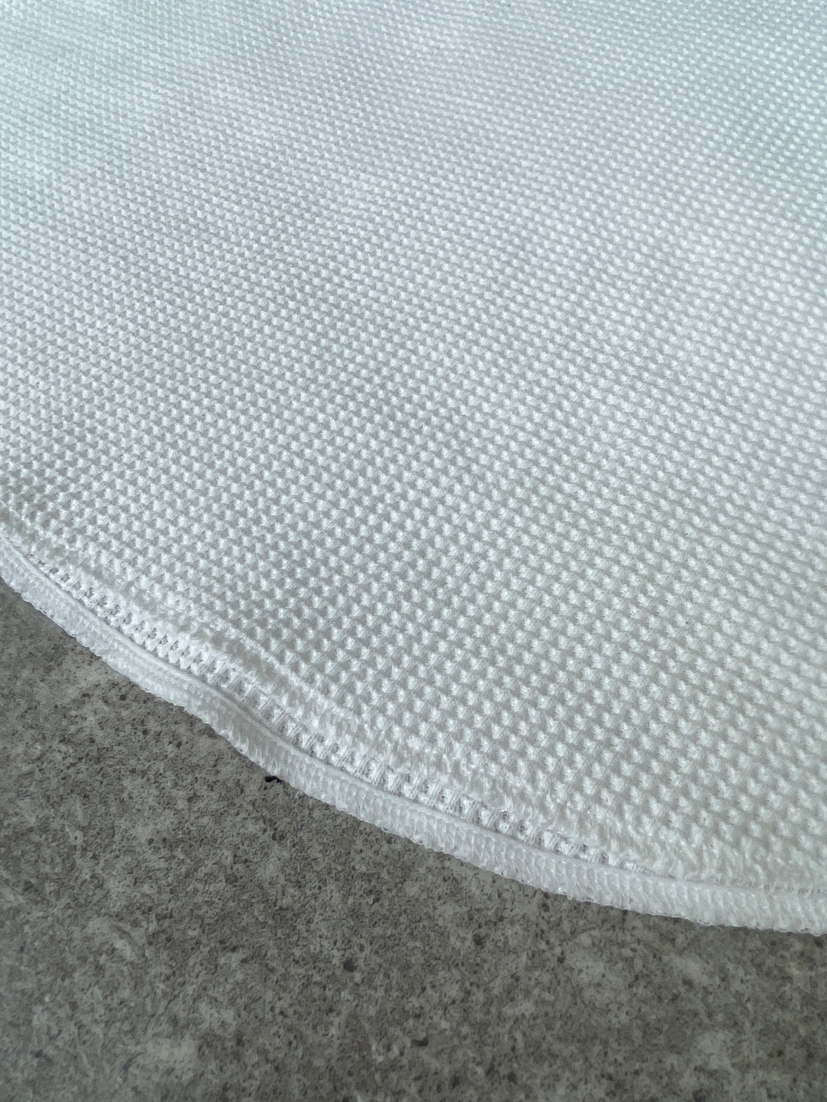 Waffle AD point logo top（WHITE）