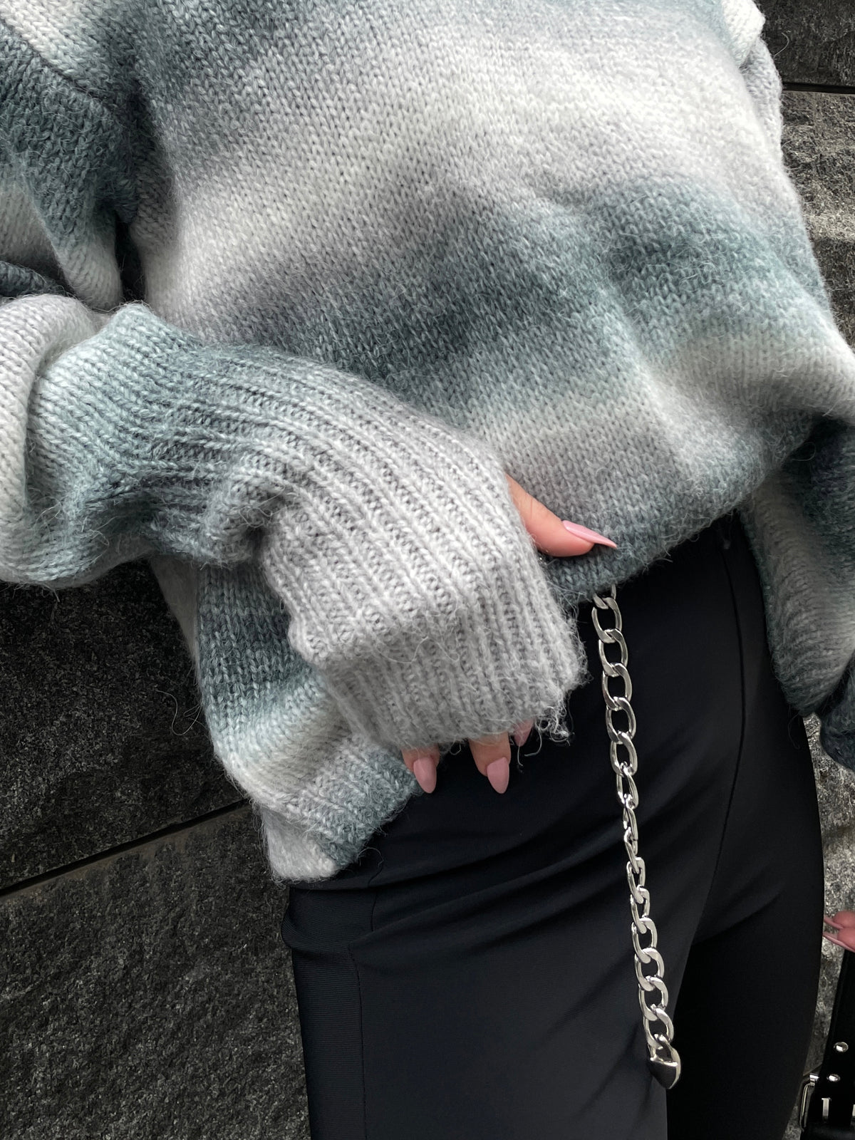 Gradation arm warmer knit（BLACK）